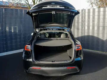 Model Y Performance Dual AWD PANO ACC AUTOPILOT