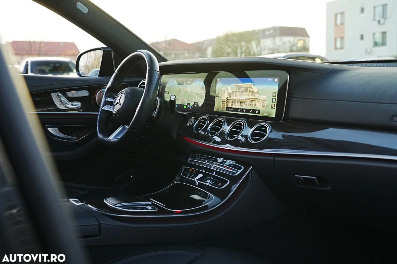 Mercedes-Benz E 300 9G-TRONIC AMG Line