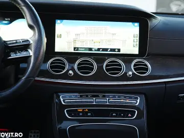 Mercedes-Benz E 300 9G-TRONIC AMG Line