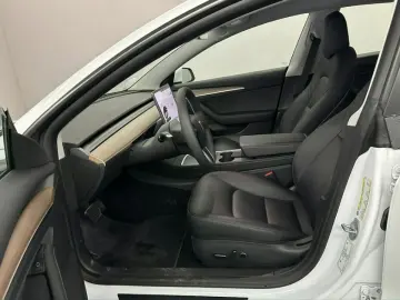 Model 3 Long Range Dual 75 kWh AWD Long Range Du