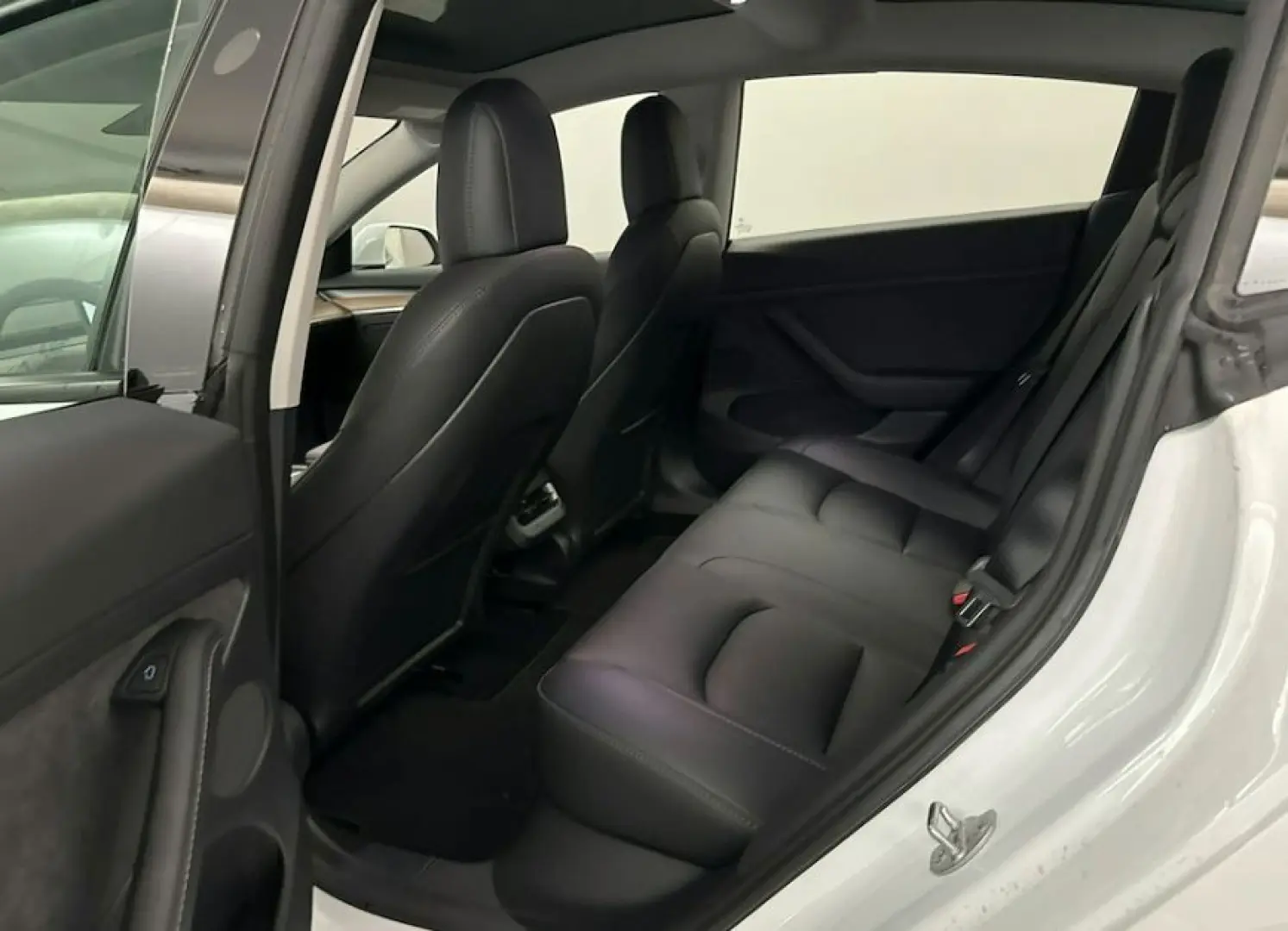 Model 3 Long Range Dual 75 kWh AWD Long Range Du