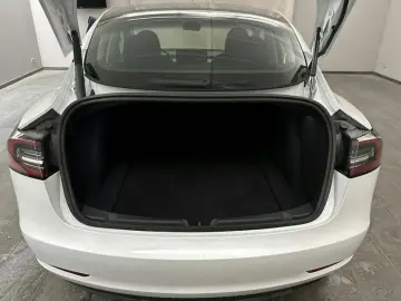 Model 3 Long Range Dual 75 kWh AWD Long Range Du