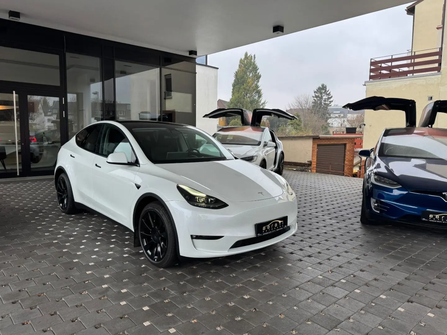 Model Y Premium Long Range DualAWD Matrix 20Zoll
