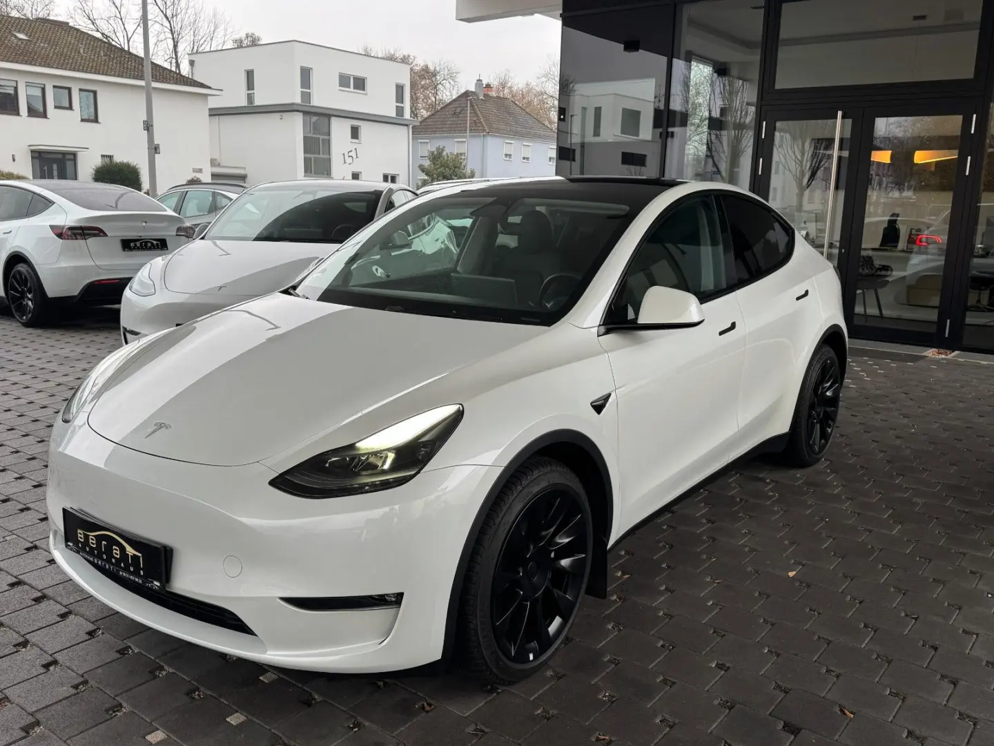 Model Y Premium Long Range DualAWD Matrix 20Zoll