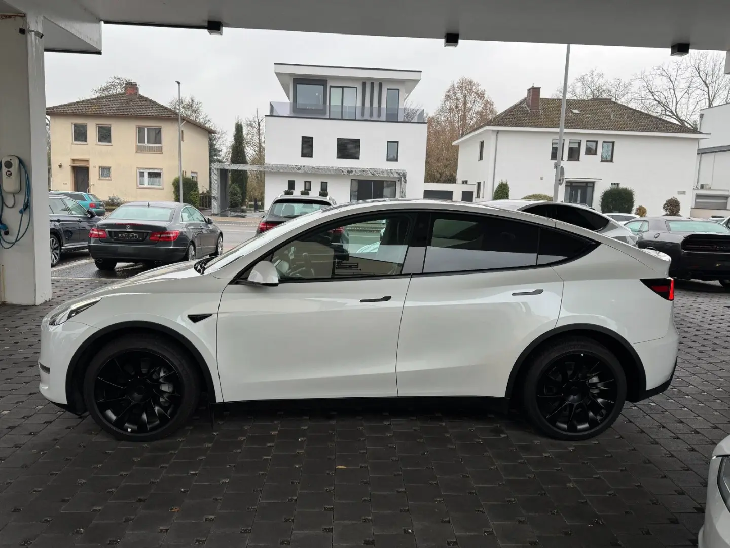 Model Y Premium Long Range DualAWD Matrix 20Zoll