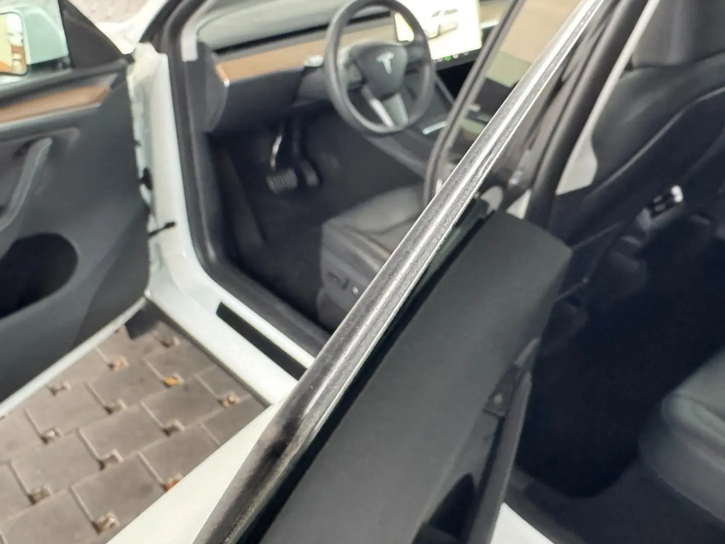 Model Y Premium Long Range DualAWD Matrix 20Zoll