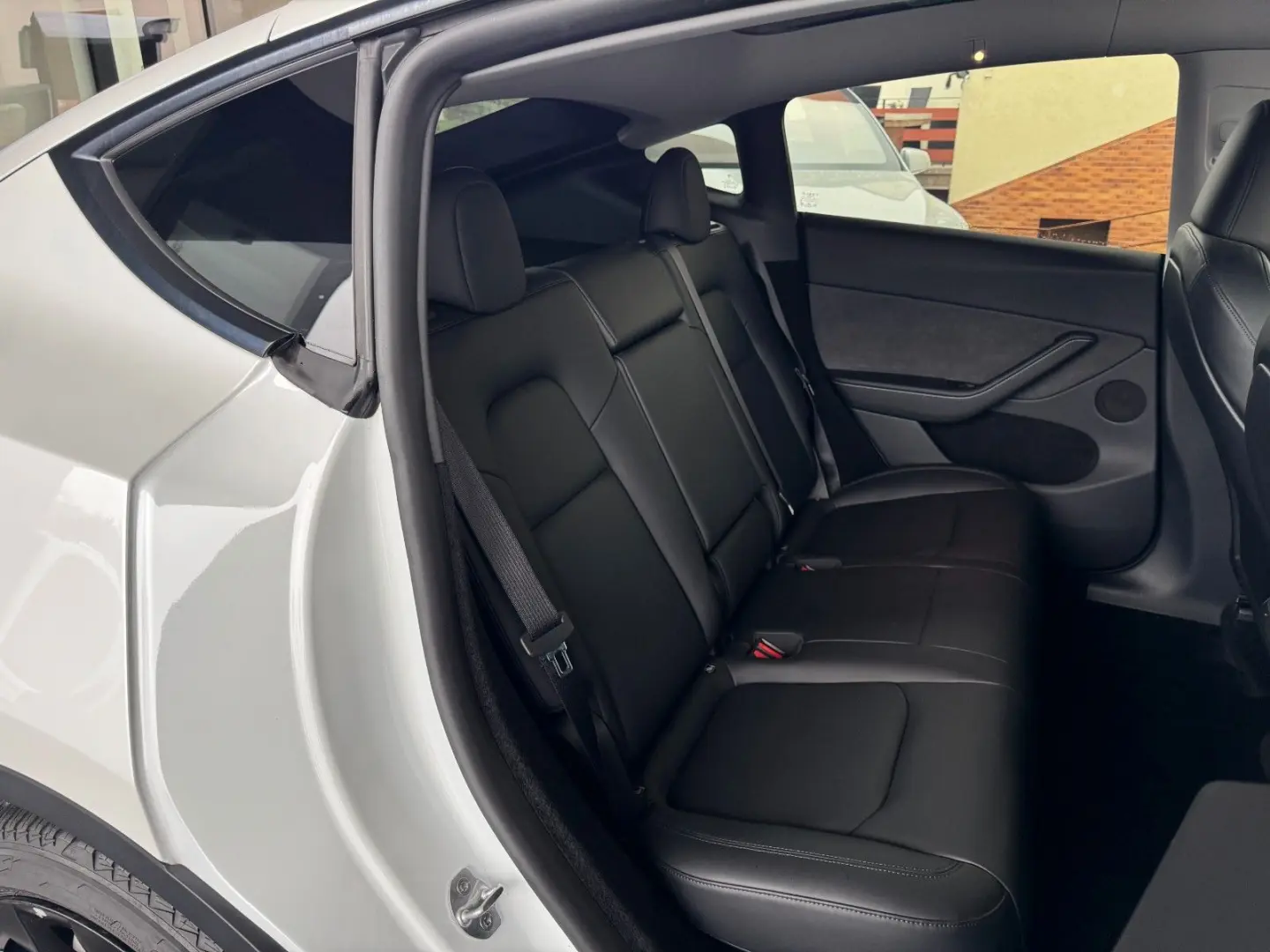 Model Y Premium Long Range DualAWD Matrix 20Zoll