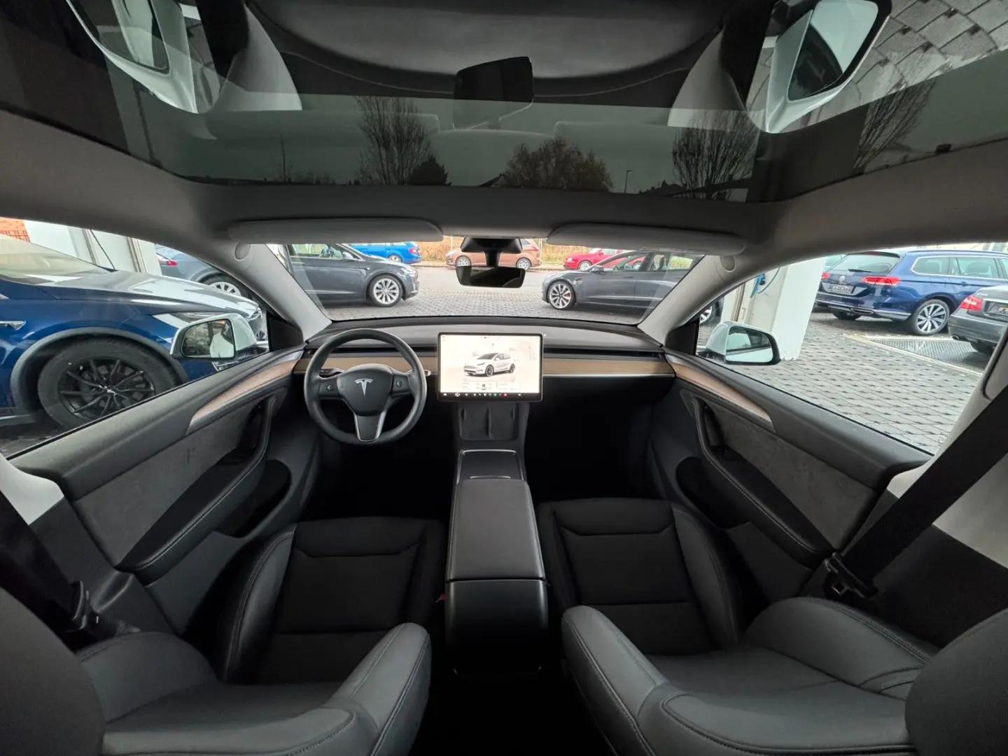 Model Y Premium Long Range DualAWD Matrix 20Zoll