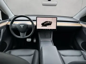 Model Y Performance Dual Motor AWD