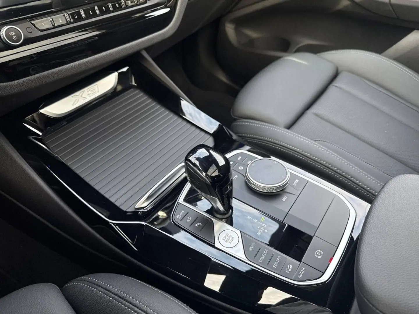 X3 xDr 30iA M SPORT LivePr Laser AHK Pano StHzg