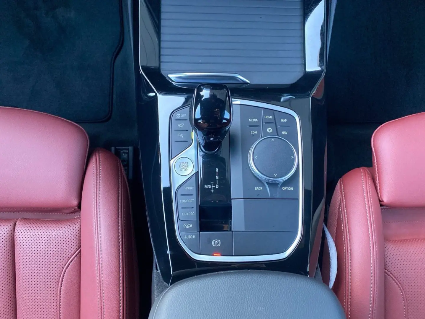 X3 M40i Laser DAPr Sthz MemoSitz 360  HUD