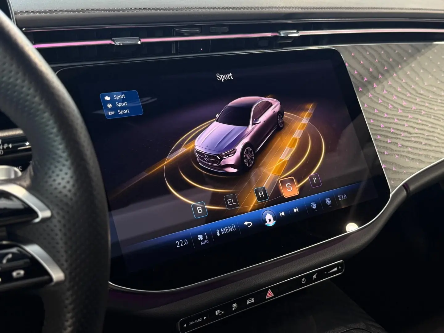 E 300 de 4Matic AMG Line  Pano HuD Burmester 20