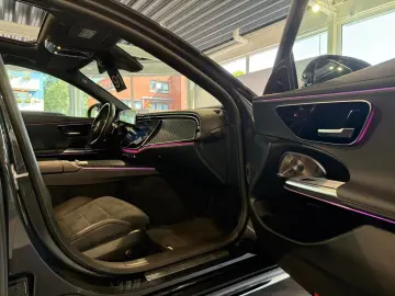 E 300 de 4Matic AMG Line  Pano HuD Burmester 20