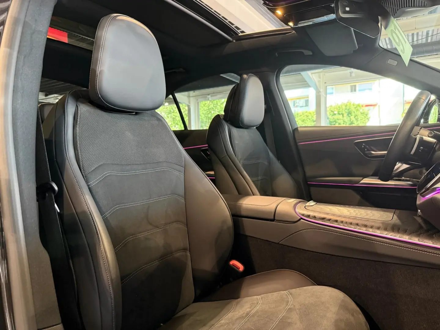 E 300 de 4Matic AMG Line  Pano HuD Burmester 20