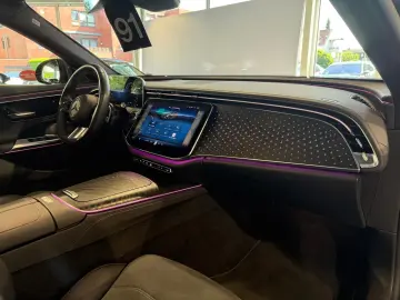 E 300 de 4Matic AMG Line  Pano HuD Burmester 20