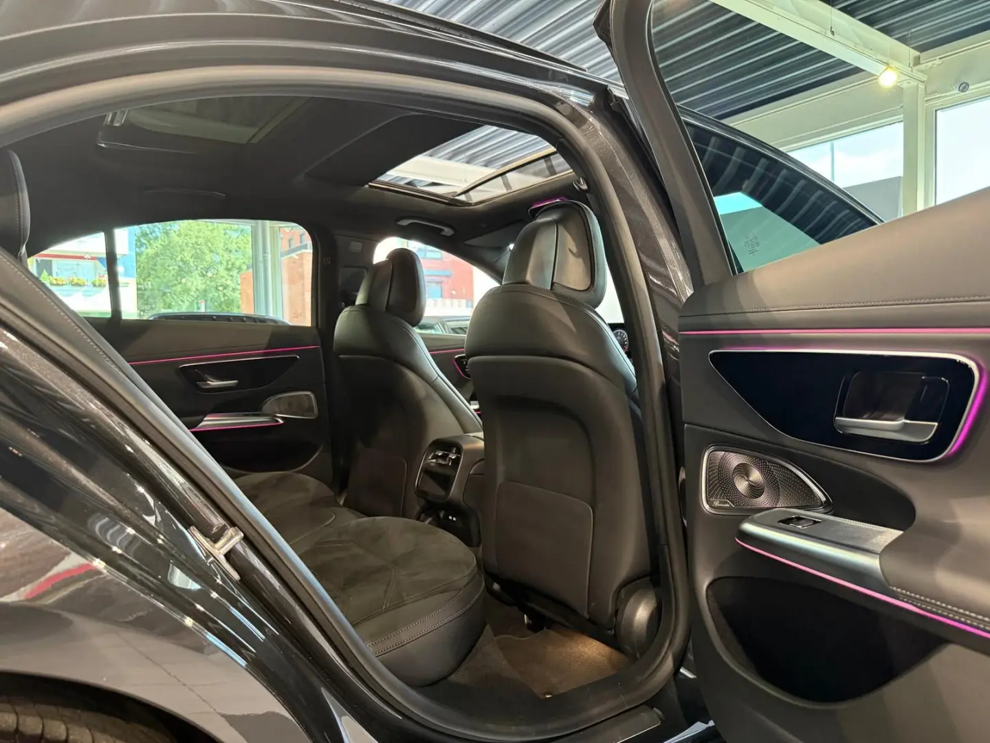 E 300 de 4Matic AMG Line  Pano HuD Burmester 20