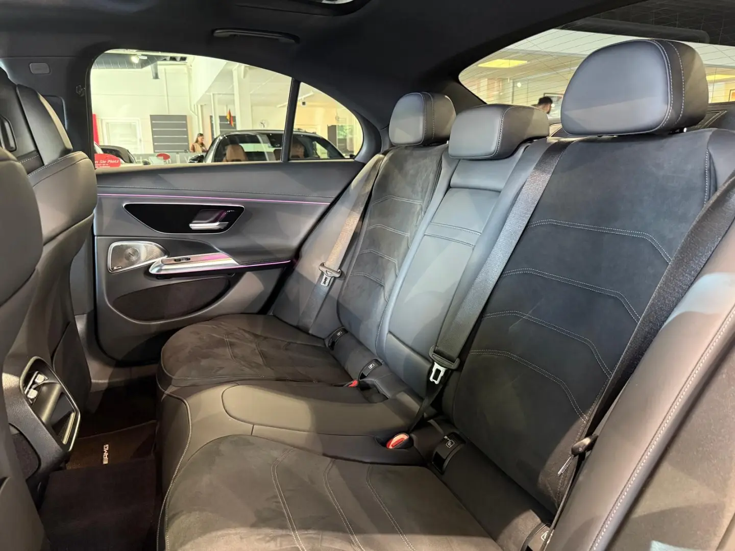 E 300 de 4Matic AMG Line  Pano HuD Burmester 20