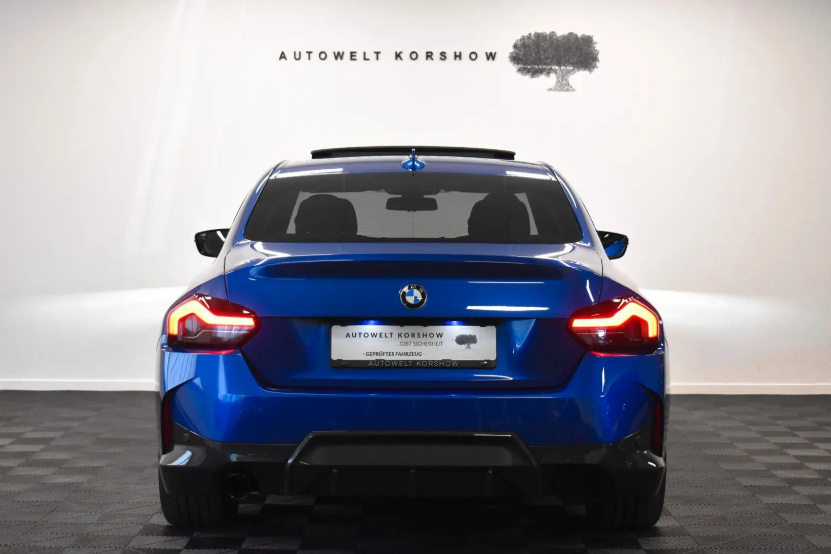 220 d M Sport  H&K  KEYLESS  S-DACH  AHK  ACC