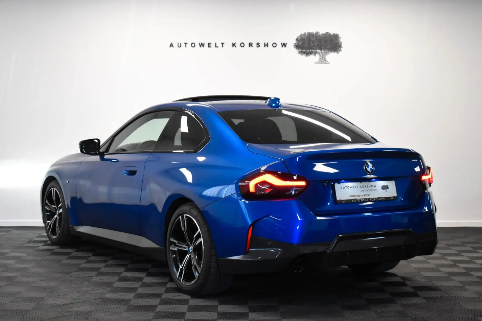 220 d M Sport  H&K  KEYLESS  S-DACH  AHK  ACC