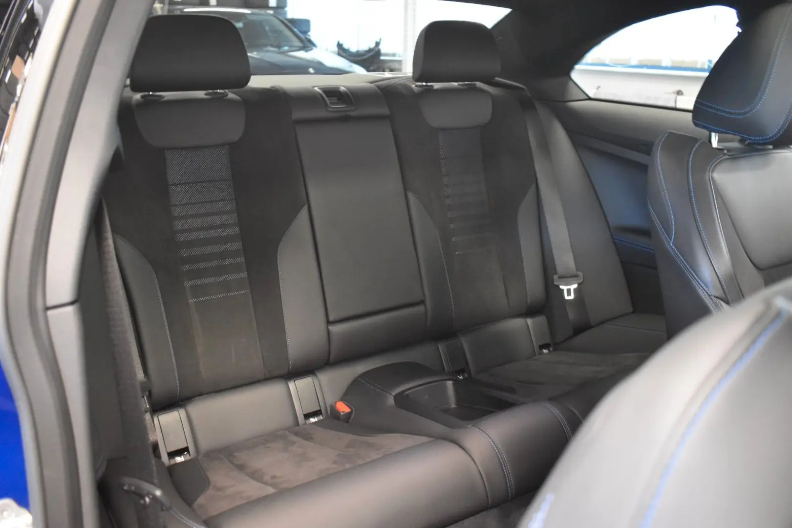 220 d M Sport  H&K  KEYLESS  S-DACH  AHK  ACC