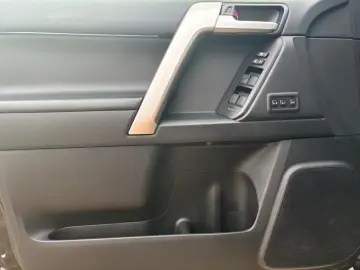 Land Cruiser 2.8 D4-D TEC Edition AHK PANO JBL B