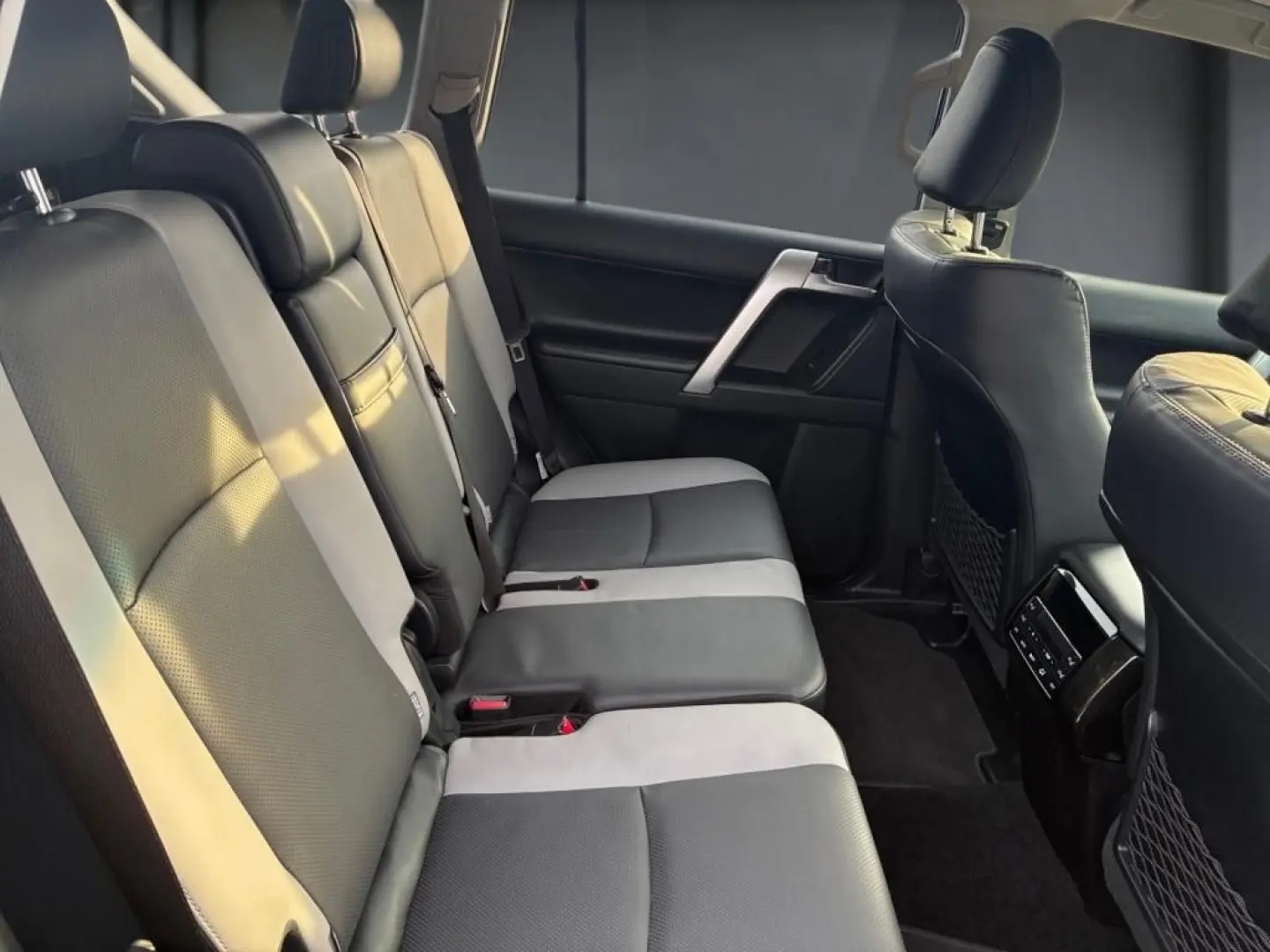 Land Cruiser 2.8 D4-D TEC Edition AHK PANO JBL B