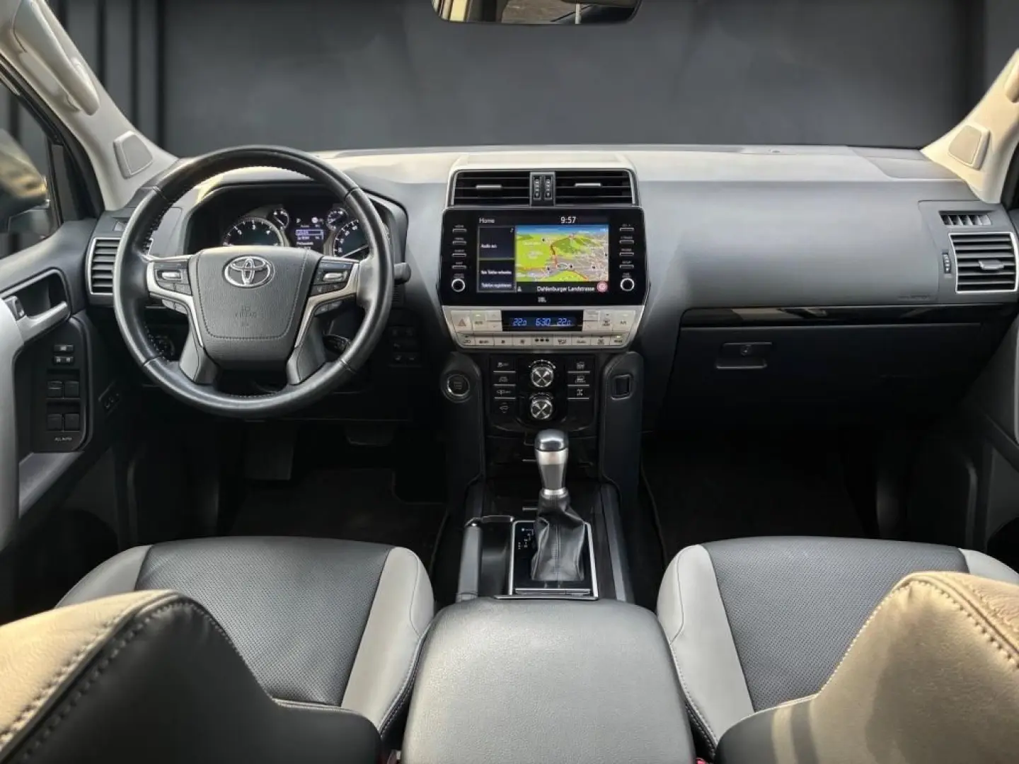 Land Cruiser 2.8 D4-D TEC Edition AHK PANO JBL B