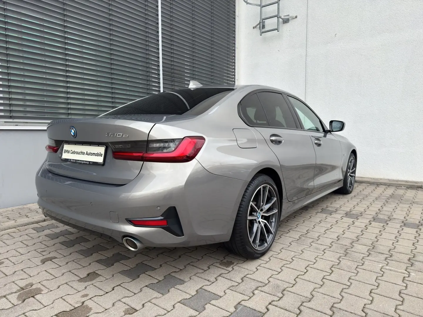 330e Lim Sport Line LED DrivAs HiFi SHZ