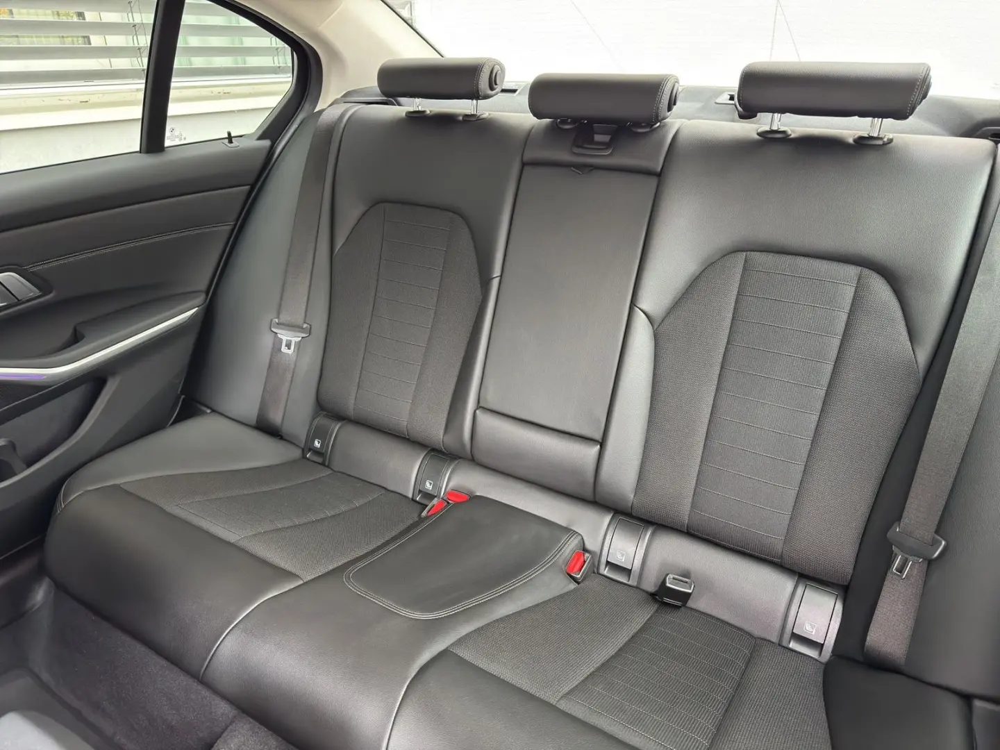 330e Lim Sport Line LED DrivAs HiFi SHZ