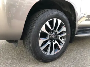 Land Cruiser 2.8 D-4D EXECUTIVE 4x4 Automatik