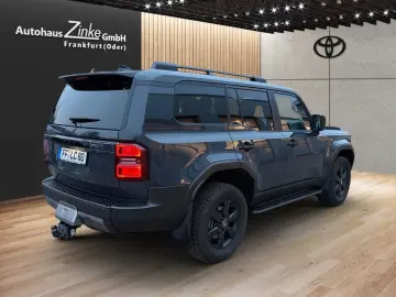 Land Cruiser 2 8 D-4D AWD Executive  AHK   360