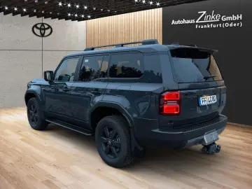 Land Cruiser 2 8 D-4D AWD Executive  AHK   360