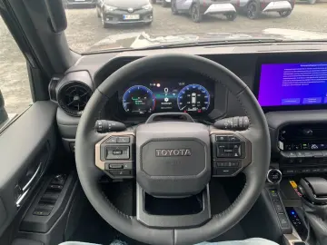 Land Cruiser 2.8 Executive SITZHZG KÜHLUNG NAVI