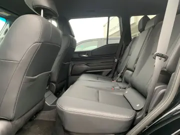 Land Cruiser 2.8 Executive SITZHZG KÜHLUNG NAVI