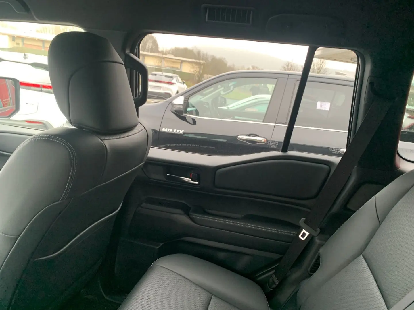 Land Cruiser 2.8 Executive SITZHZG KÜHLUNG NAVI