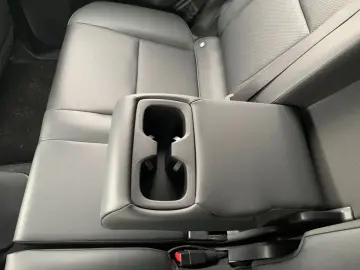 Land Cruiser 2.8 Executive SITZHZG KÜHLUNG NAVI