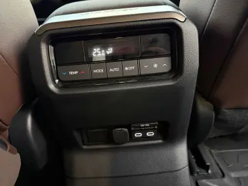 Land Cruiser 2.8 D-4D Automatik Executive  AHK