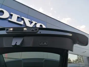 XC40 T2 2WD Plus Dark  Navi  Kamera uvm.