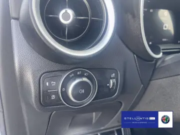 Stelvio 2.0 Turbo 16V Veloce Q4 AT8