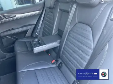 Stelvio 2.0 Turbo 16V 280 Veloce Q4 8AT