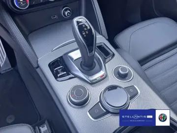 Stelvio 2.0 Turbo 16V 280 Veloce Q4 8AT