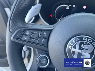 Stelvio 2.0 Turbo 16V 280 Veloce Q4 8AT