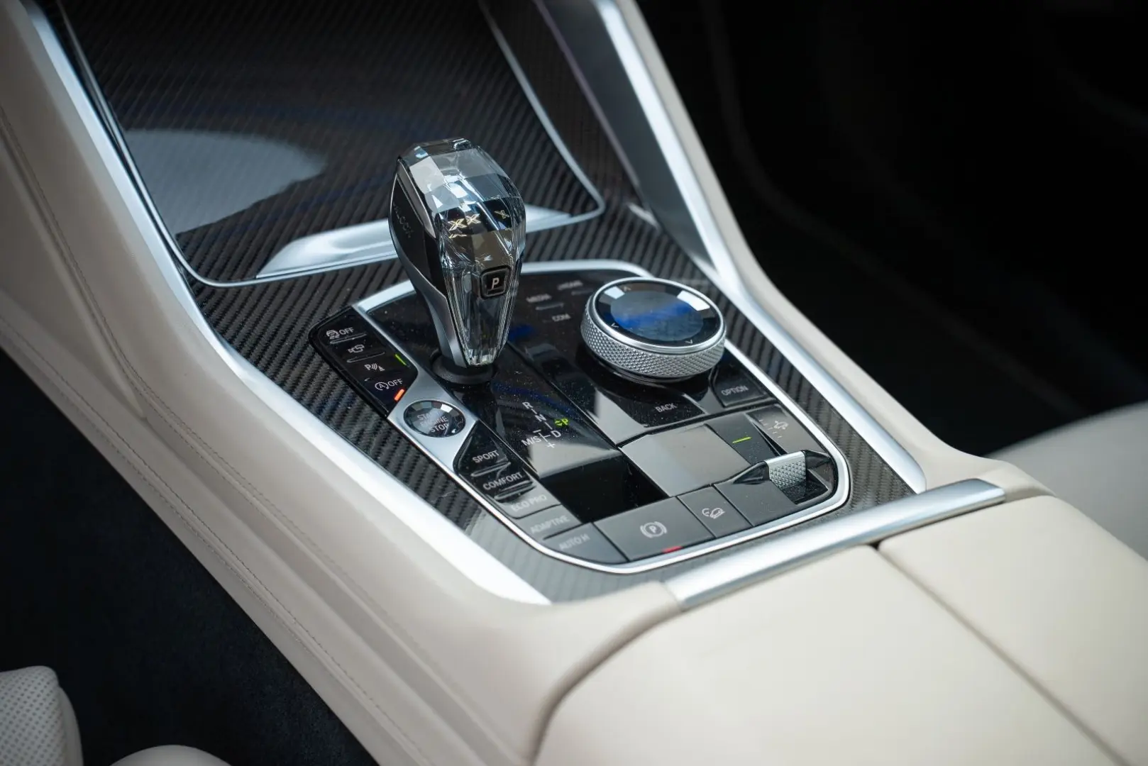 BMW X6 xDrive40i MSPORT B&W LASER SKY CARBON