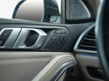 BMW X6 xDrive40i MSPORT B&W LASER SKY CARBON