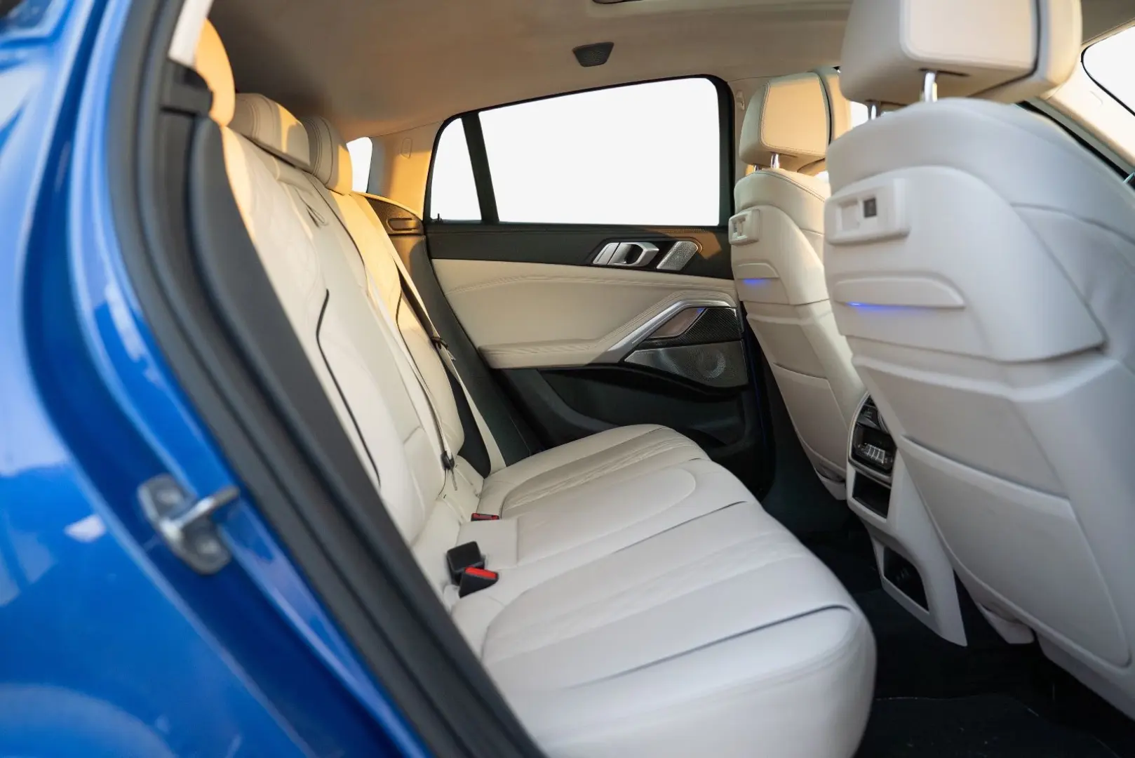 BMW X6 xDrive40i MSPORT B&W LASER SKY CARBON