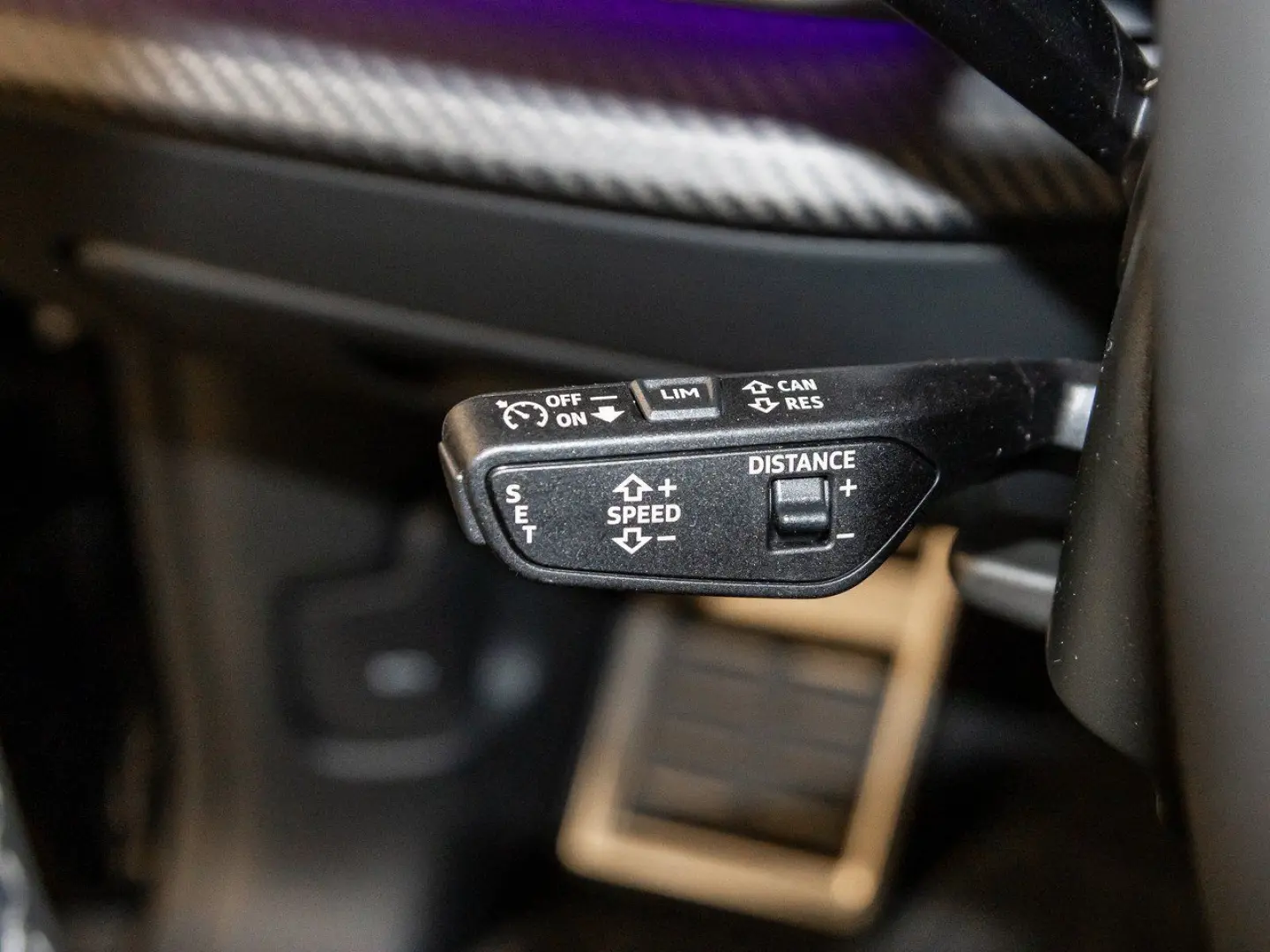 Q8 50 TDI quattro S line Laser OLED Pano B&O 23