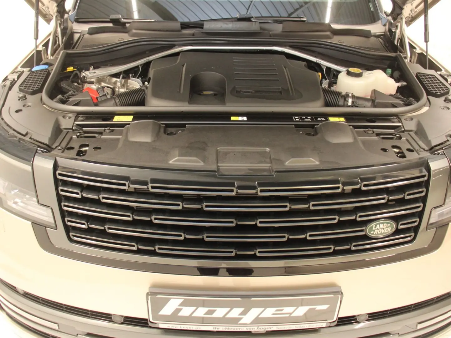 Range Rover P460e Hybrid HSE AHK Pano Head-Up