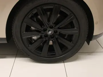 Range Rover P460e Hybrid HSE AHK Pano Head-Up