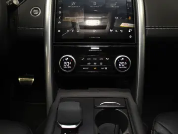 Discovery 5 D350 Dynamic SE AWD 7Sitze AHK Pano