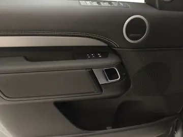 Discovery 5 D350 Dynamic SE AWD 7Sitze AHK Pano